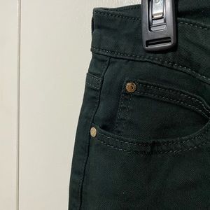 green jennifer lopez pants | size 4